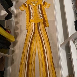 Golden house crochet 2 pieces set